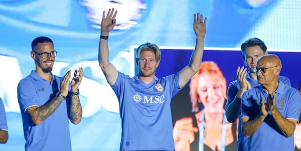 Retroscena De Bruyne: si paga il volo privato per il Centenario del Napoli