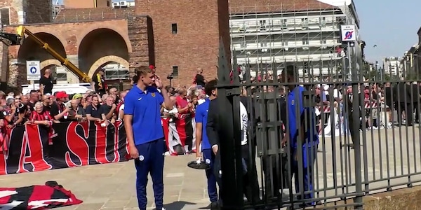Da Baggio ad Albertini, dalle giovanili dell'Inter a Bergomi: ondata di campioni ai funerali di Baresi