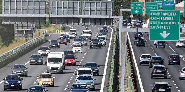 Esodo estivo, oltre 22 milioni di veicoli sulla rete, traffico regolare