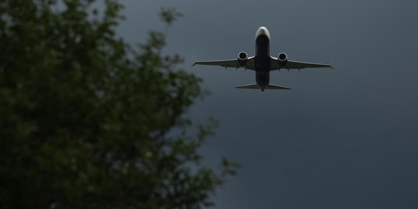 RimborsoAlVolo, migliora puntualità voli, ma 3 su 10 ancora in ritardo