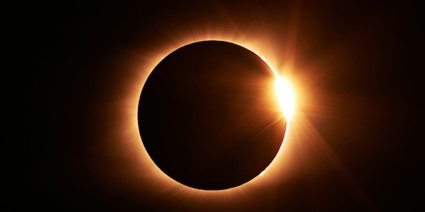 Eclissi solare del 12 agosto, come vederla dall'Italia: gli orari, i luoghi migliori e gli errori da evitare