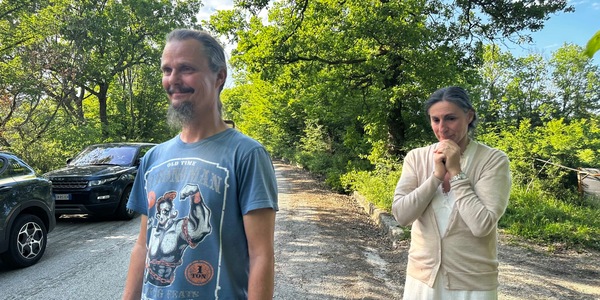 Il Papa risponde ai genitori della Famiglia nel bosco, 'prego per voi'