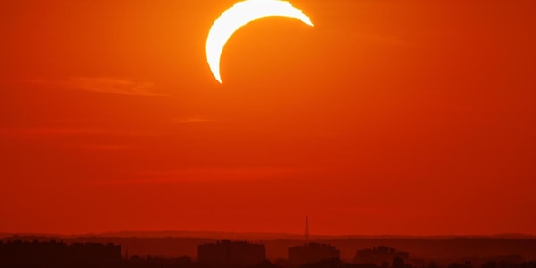 Le spettacolari foto dell'eclissi in Europa