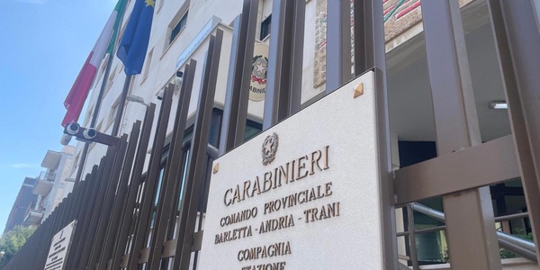 Rissa tra giovani a Trani, 18enne muore accoltellato