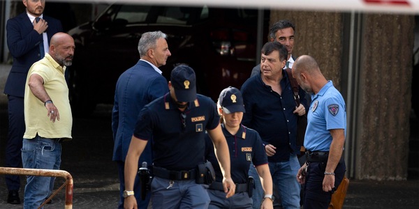 Gip, 'da Lavitola dichiarazioni fumose e senza alcun riscontro'