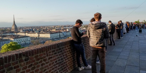 Ilo, quasi 4 giovani disoccupati per ogni adulto disoccupato in Italia