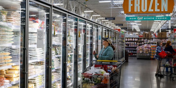 Frenano a sorpresa le vendite al dettaglio negli Usa, -0,6% a luglio