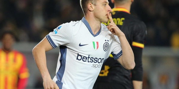 Lazio: Frattesi a Roma, visite mediche poi firma del contratto