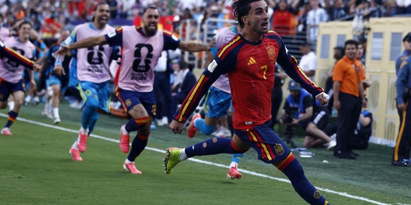 Calcio: Ferran Torres dal Barca al Psg per 50 milioni