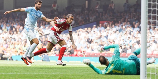 Calafiori apre le danze, Arsenal batte City 3-0 nel Community Shield