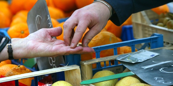 Eurostat conferma, inflazione salita al 2,9% nell'Eurozona a luglio