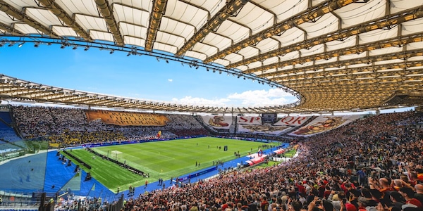 Roma, abbonamenti record per la Champions. Lazio, domani le visite per Bamba Dieng
