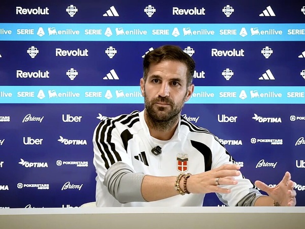 Fabregas avvisa: "Il nostro mercato non è chiuso"