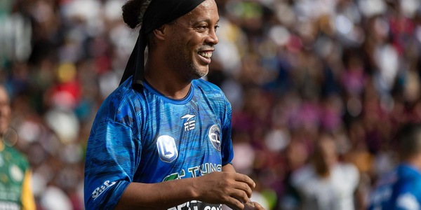 Ronaldinho a 46 anni riparte dal Ravenna, porterò entusiasmo e spettacolo