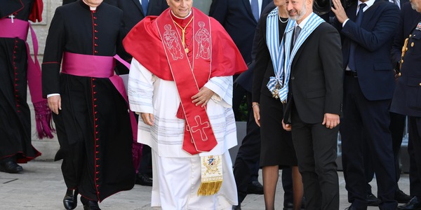 Il Papa, no ai progetti politici schiavi degli idoli e del potere
