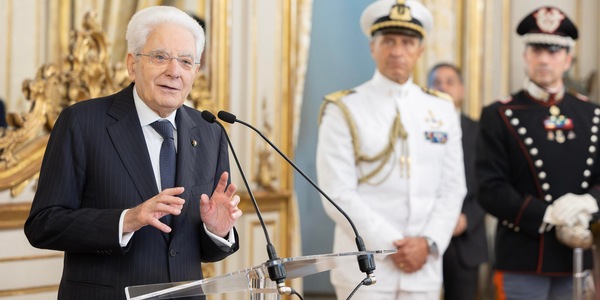 Mattarella, Costituzione animata da costante dialogo per la pace