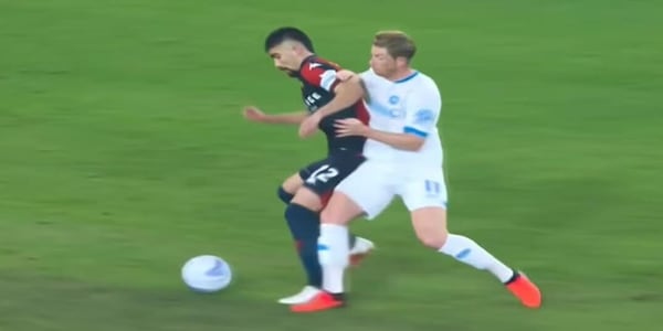 Moviola Genoa-Napoli: Di Bello insufficiente, perché si discute
