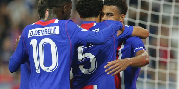 Un doppio Ferran Torres evita al Psg il ko alla prima in Ligue 1