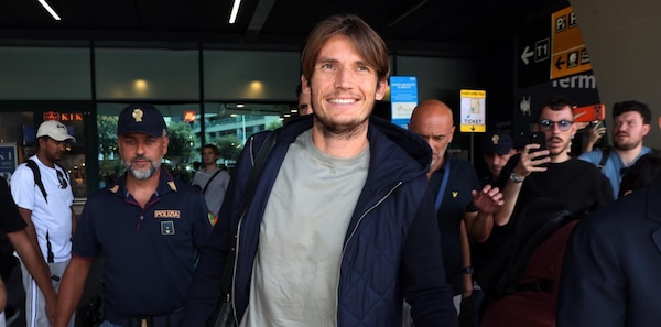 De Roon arriva a Roma, la sua giornata tra messaggio ai tifosi dell'Atalanta, lacrime e... FOTO-VIDEO
