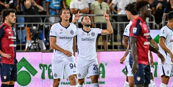 Calhanoglu stende il Cagliari, l'Inter passa con qualche affanno: Chivu a punteggio pieno