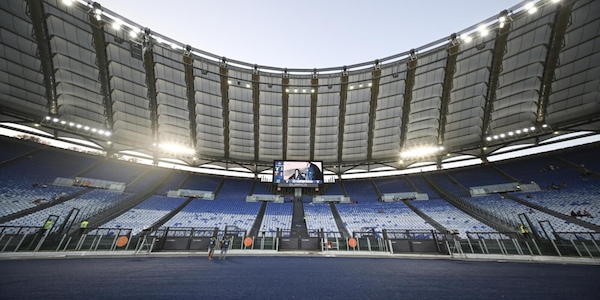 Lazio, Olimpico vuoto. Abbonamenti invece riaperti