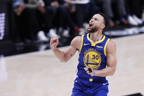 Nba, Curry giura fedeltà ai Warriors: "Nessun dubbio sul mio futuro"