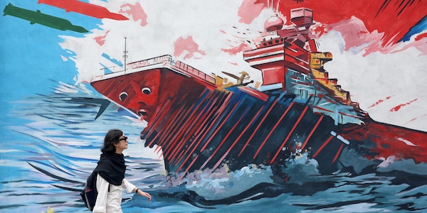 Usa, abbiamo iniziato a colpire obiettivi iraniani a Hormuz