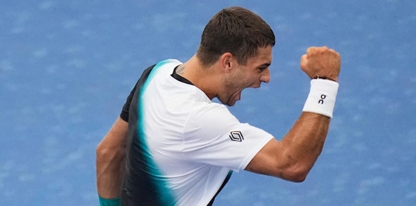 Cobolli al secondo turno degli Us Open: rimonta spettacolare su Comesana