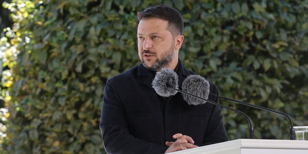 Zelensky avverte compagnie aeree, 'finiti i giorni sicuri nei cieli russi'