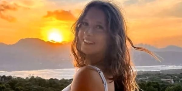 Crans Montana, si gioca a calcio per Chiara Costanzo. Il padre: "Non seguo il processo per il dolore, ma così mi sento ancora il suo papà"
