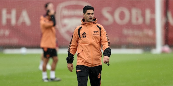 Retroscena Arsenal, l’odissea del viaggio verso Napoli: i ritardi aerei cambiano i programmi di Arteta