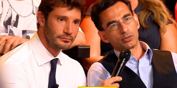 Lupo fuori da Affari Tuoi, l'attacco a Stefano De Martino: "Promessa non mantenuta"