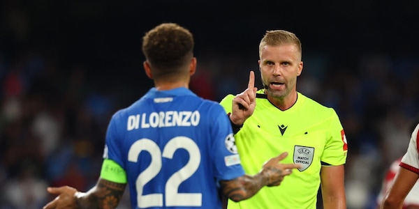 Moviola Napoli-Arsenal: arbitro non preciso, non arriva alla sufficienza