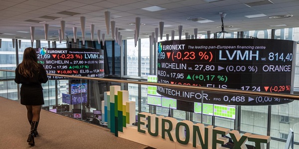 Borsa: l'Europa attende cauta la Bce, future contrastati, Milano +0,15%