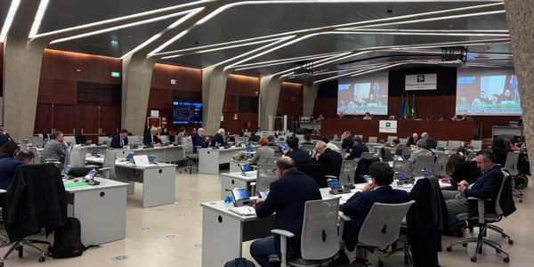 Consiglio regionale della Lombardia approva le pre-intese sull'Autonomia