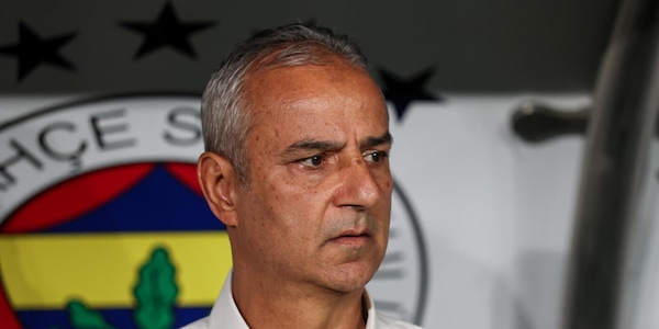 Caos Fenerbahce: "Kartal assente all'allenamento". Il club: "È ancora il nostro tecnico"