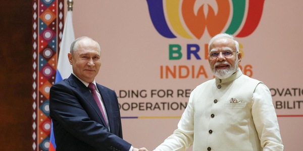 Putin, 'mandare truppe europee in Ucraina sarebbe una guerra contro la Russia'