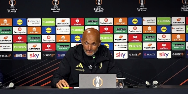Spalletti: "Ognuno vomita le sue debolezze addosso agli altri perché ha un cellulare"