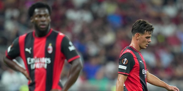 Milan, l'Europa comincia male: il Benfica espugna San Siro e i tifosi fischiano la squadra