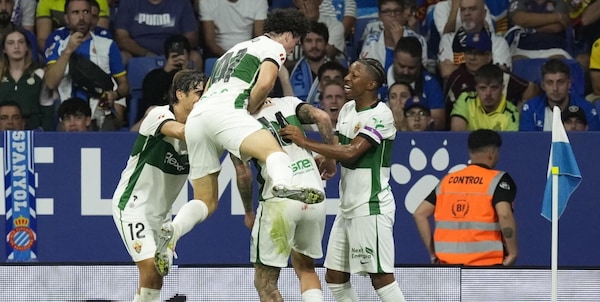 Elche eroico! In dieci dal 6' espugna il campo dell'Espanyol