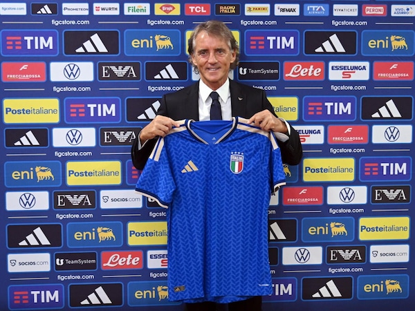 Italia, dove seguire la conferenza di Mancini. Cagliari, il risultato del test sull'uso di sostanze per Maldini