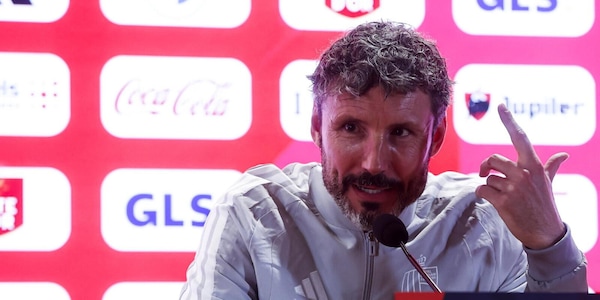 Van Bommel suona la carica: "Contro l'Italia vogliamo dominare e vincere"
