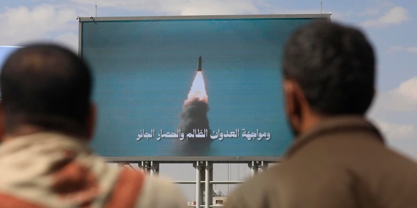Ft, gli Houthi promettono di non prendere di mira le navi europee