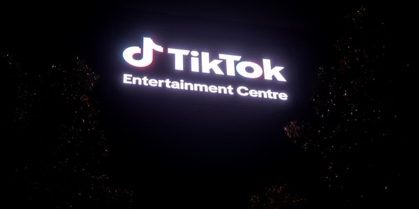 TikTok patteggia in Alabama le accuse di creare dipendenza nei giovani
