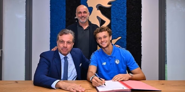 Scalvini e l'Atalanta avanti insieme, ufficiale il rinnovo: "Riparto dai miei due ricordi più belli"