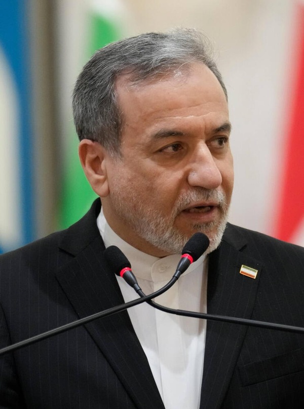 Teheran, 'nessuna flessibilità su nucleare, sul tavolo c'è solo Hormuz'