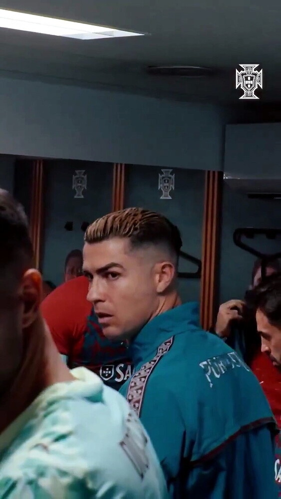 Cristiano Ronaldo e il discorso che fomenta il Portogallo: il video negli spogliatoi è virale