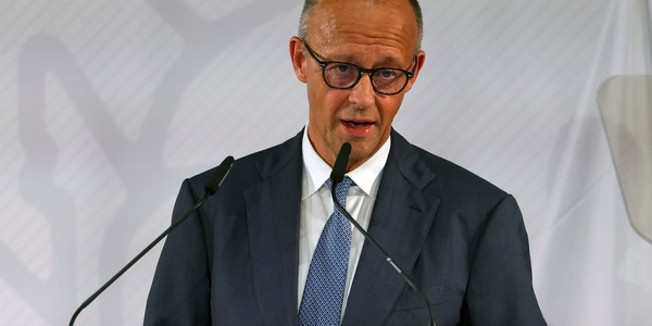 Merz, 'a Kiev perché l'Ucraina ha bisogno di tutto il nostro sostegno'