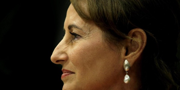 Ségolène Royal denuncia la 'repressione' degli studenti in Francia