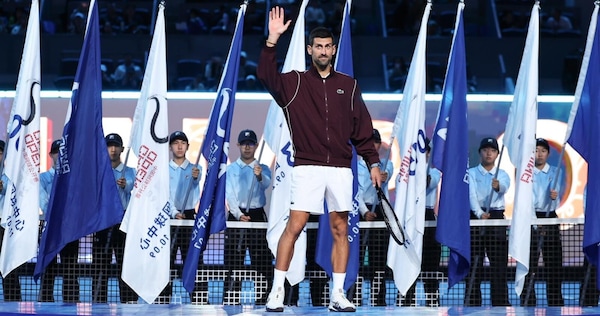 De Minaur si ritira, Djokovic trionfa a Pechino